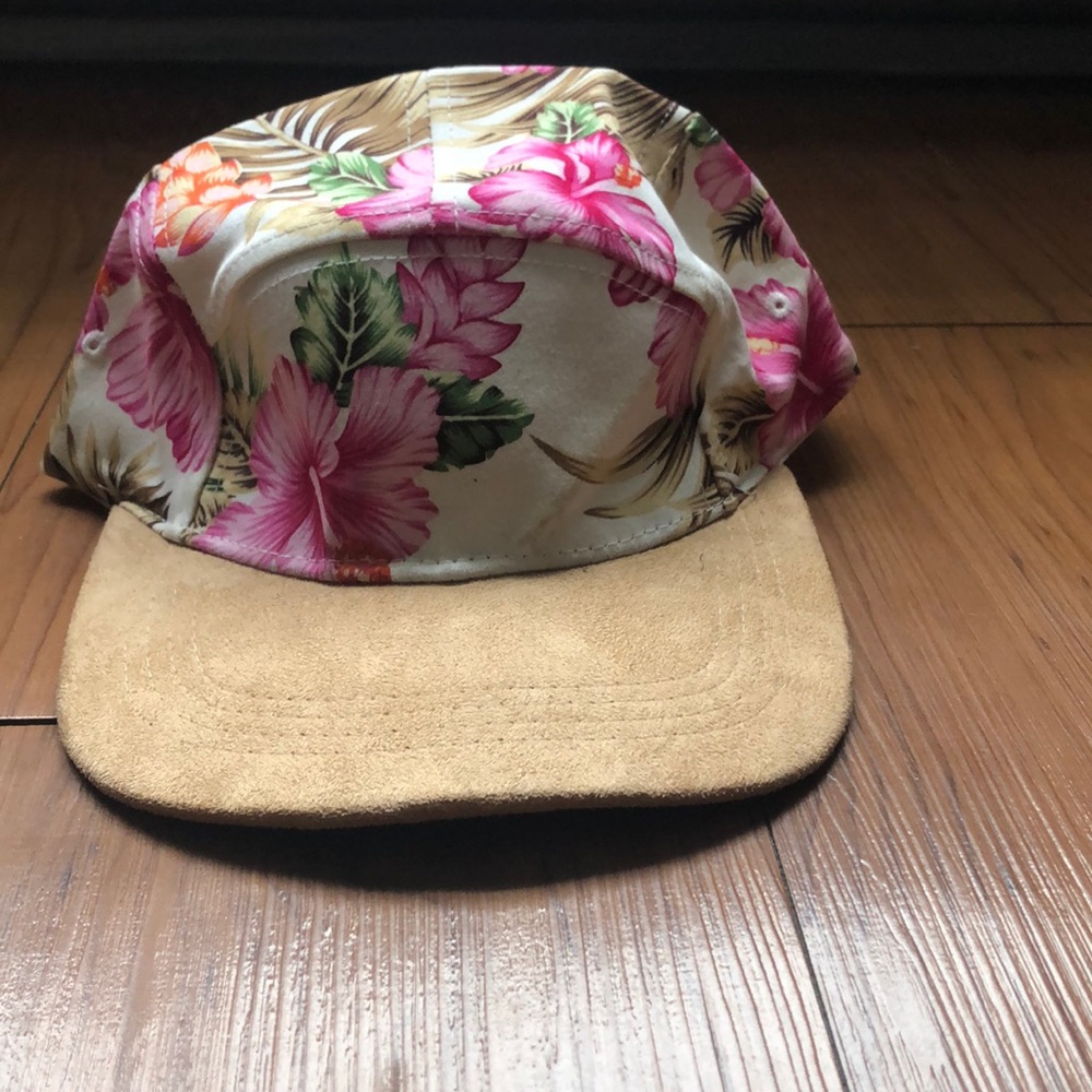 Suede brim!